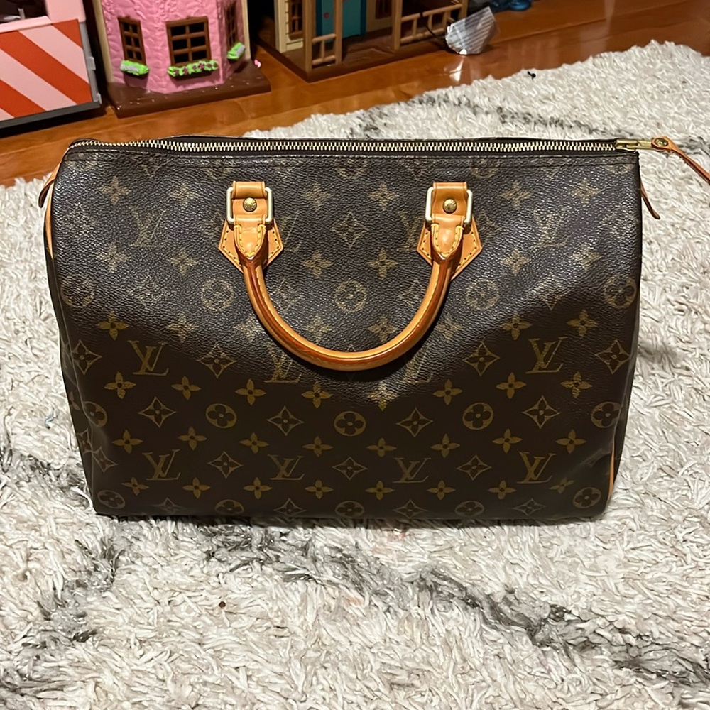 Vintage Louis Vuitton speedy 35 monogram